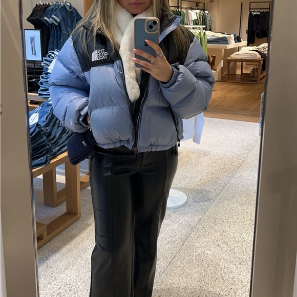 The North Face Women's Black and Lavender Puffer Jacket - Picture 4 of 12